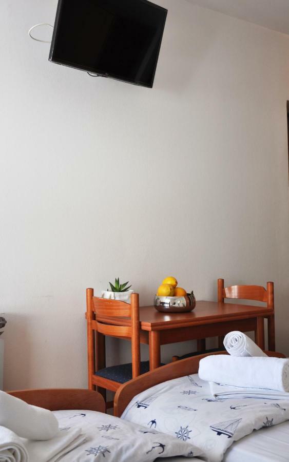 Sunrise Studio Apartments 3 Локва Рогозница Екстериор снимка