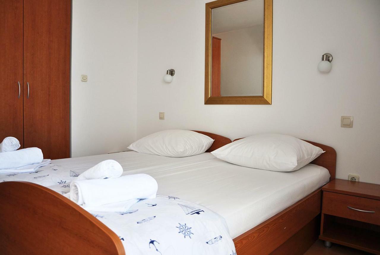 Sunrise Studio Apartments 3 Локва Рогозница Екстериор снимка