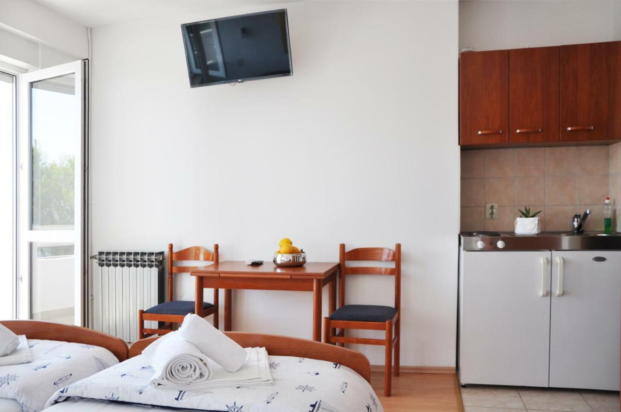 Sunrise Studio Apartments 3 Локва Рогозница Екстериор снимка
