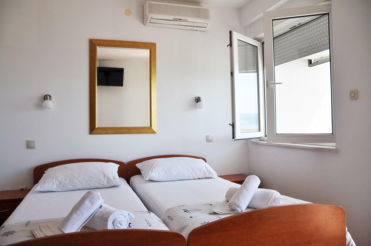 Sunrise Studio Apartments 3 Локва Рогозница Екстериор снимка